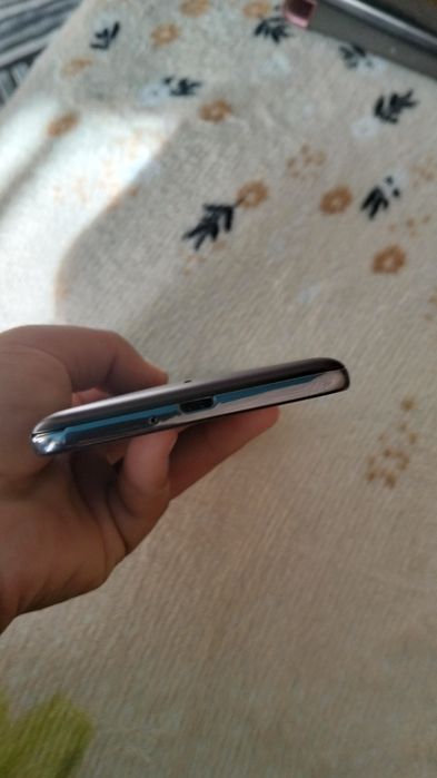 Vând Lenovo S60 baterie 100