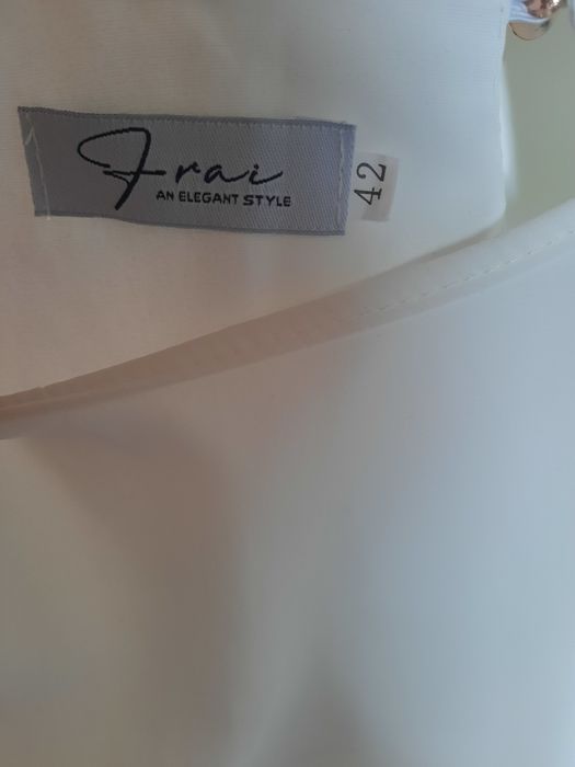 Продам школьную одежду