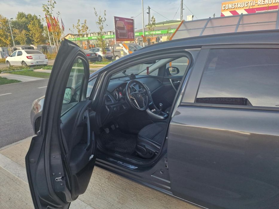 Opel Astra j  2015