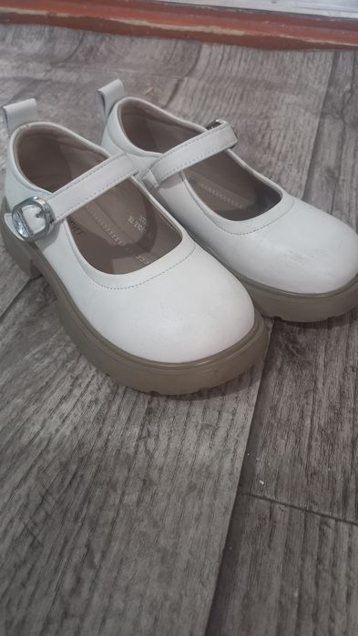 Туфли для девочки