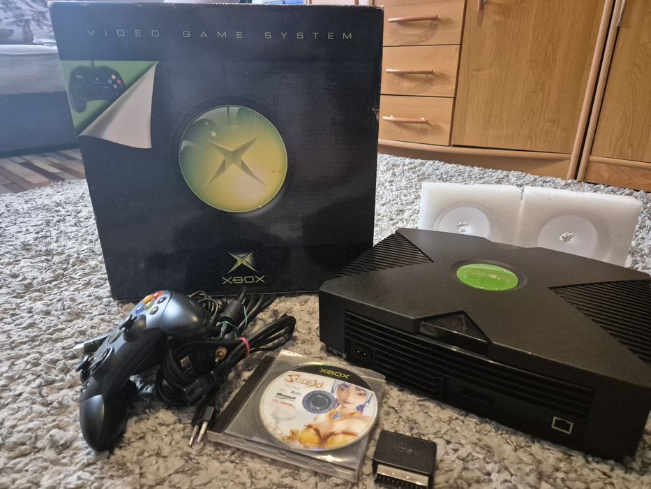 Xbox classic de colectie complet in cutia originală, 1 maneta, 1  joc cadou