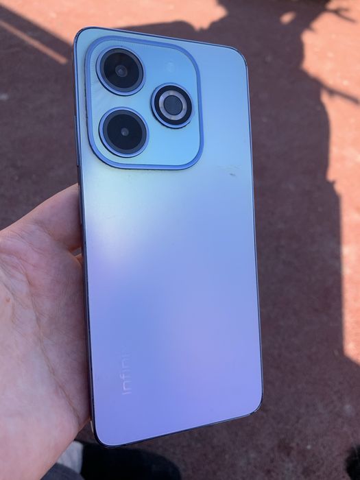 Срочно продам телефон