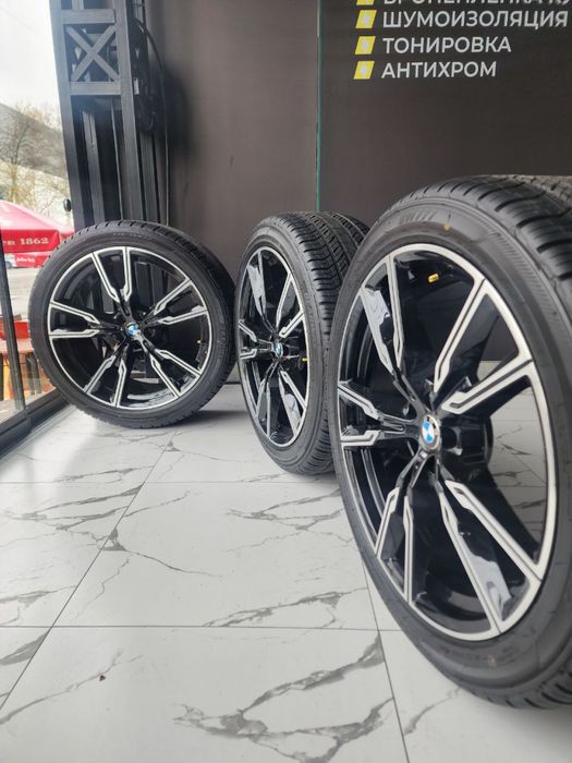 Почти новые оригинал диски на X5 X6