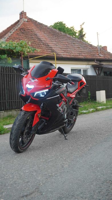 Motocicleta A1 de vânzare | Barton Blade R 125cc 2024