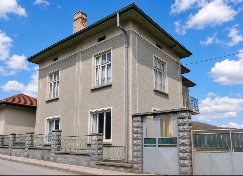 Ново ексклузивно предложение Къщата  в село Баячево, Община Търговище