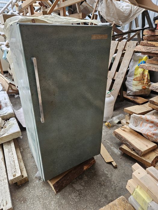 Холодильник советский