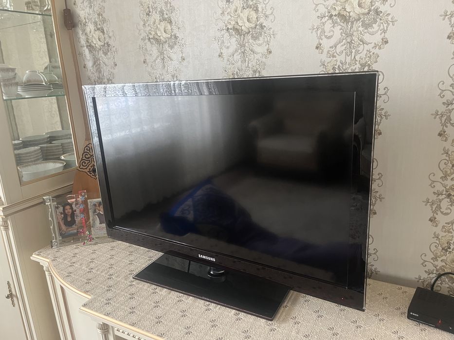 Продам телевизор SAMSUNG