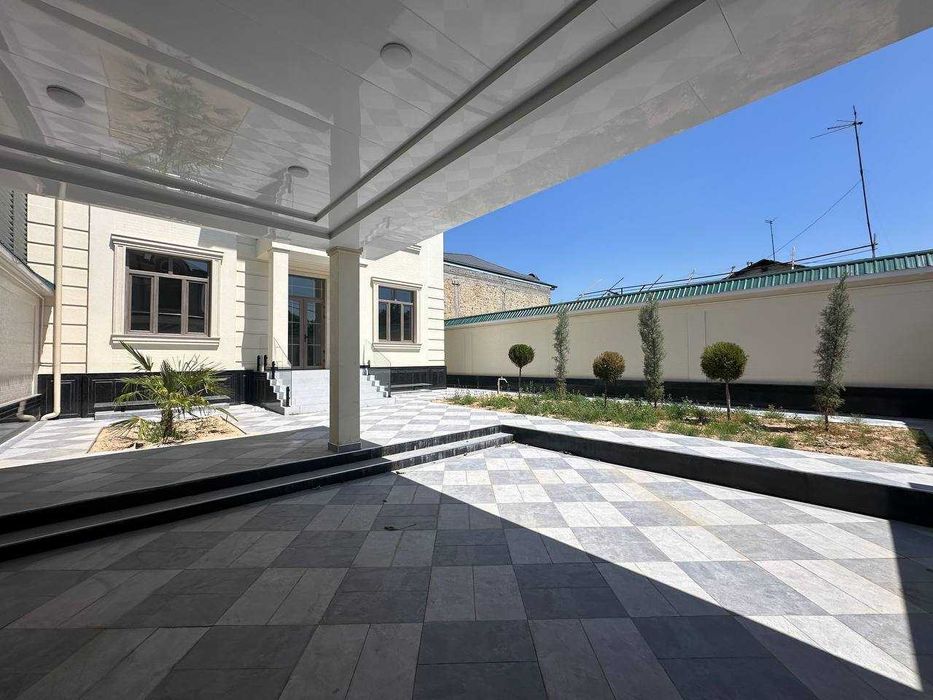 Участок 5.5 соток 2х этажный евро дом бассейн сауна