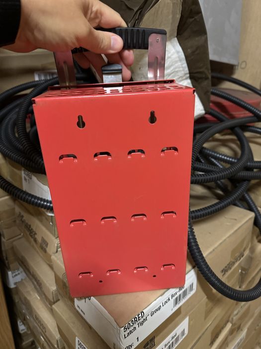 Сейф для ключей. Бокс. Latch Tight™ Red Group Lock Box.