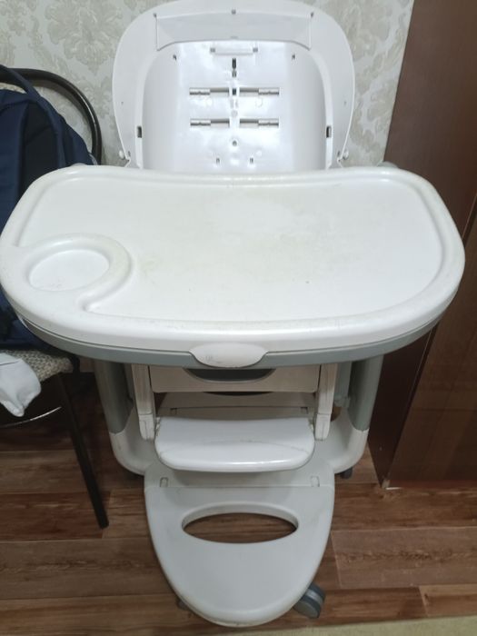 Стул для кормление