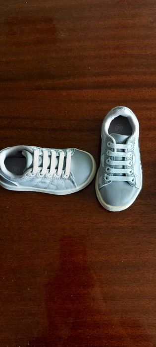 Бебешки обувки за момиче