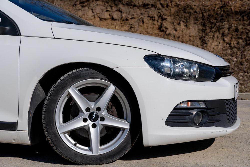 Volkswagen Scirocco 2.0d 140cai 2010