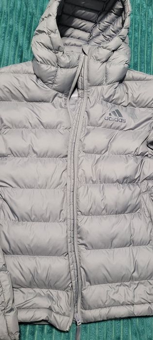 Geaca mărimea S Adidas