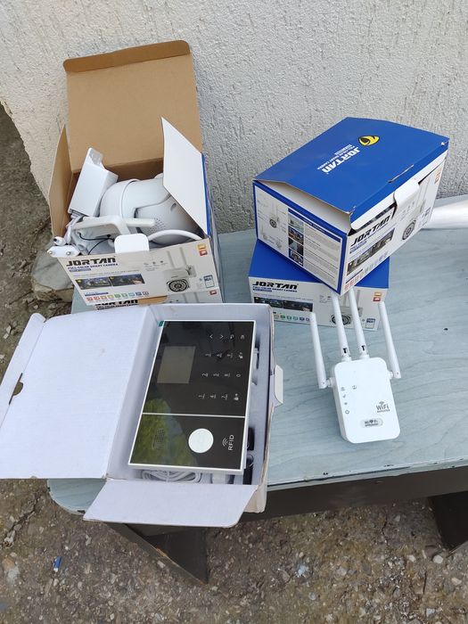 Set supraveghere casa.alarma inteligenta.set camere wireless.outdoor.extender wifi