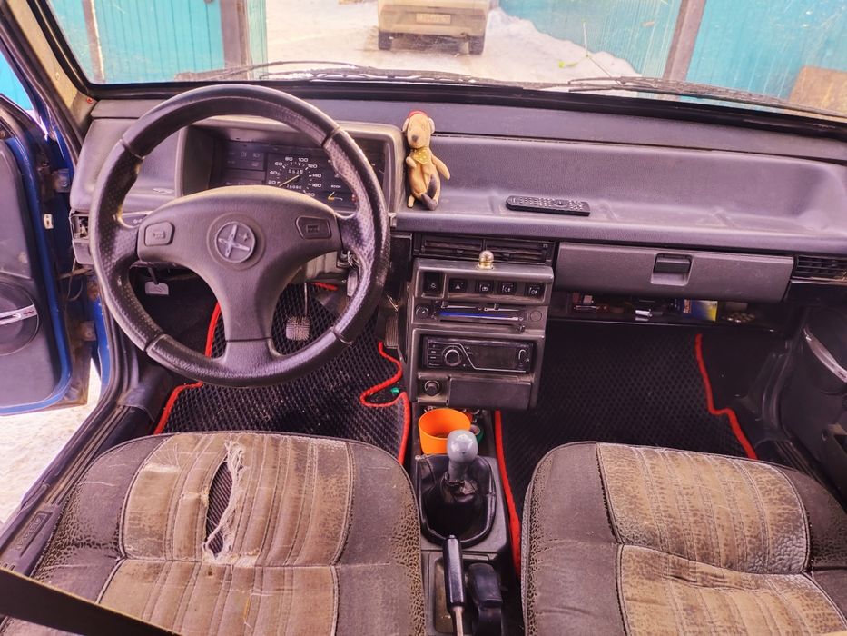 Продам 99  машину