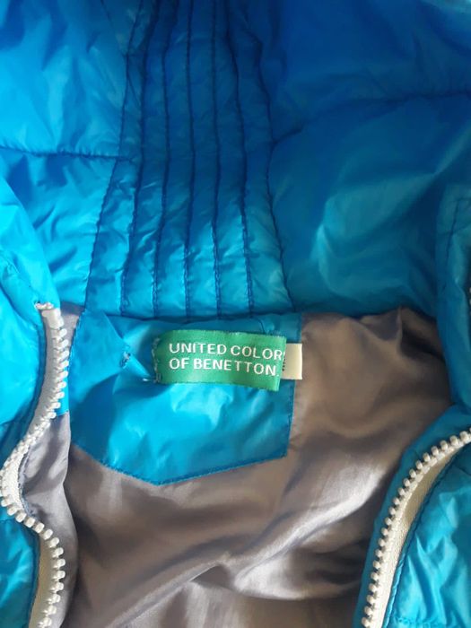 Продам недорого детские куртки