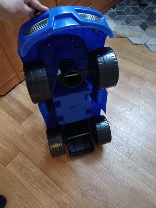 Машина игровая детская