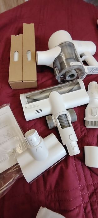 Две Безжични Прахосмукачки Dreame (T10 и V10 Pro) – За Части