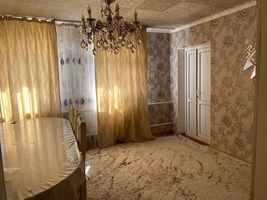 Продам дом за магазином Фламинго