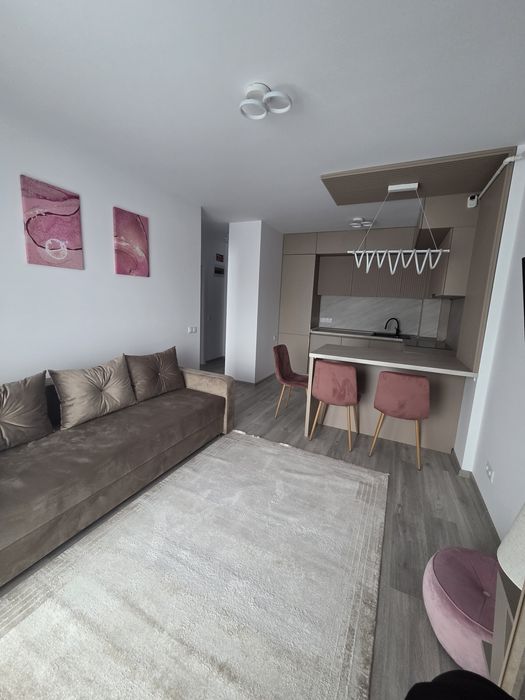 Apartament de lux cu 2 camere de închiriat