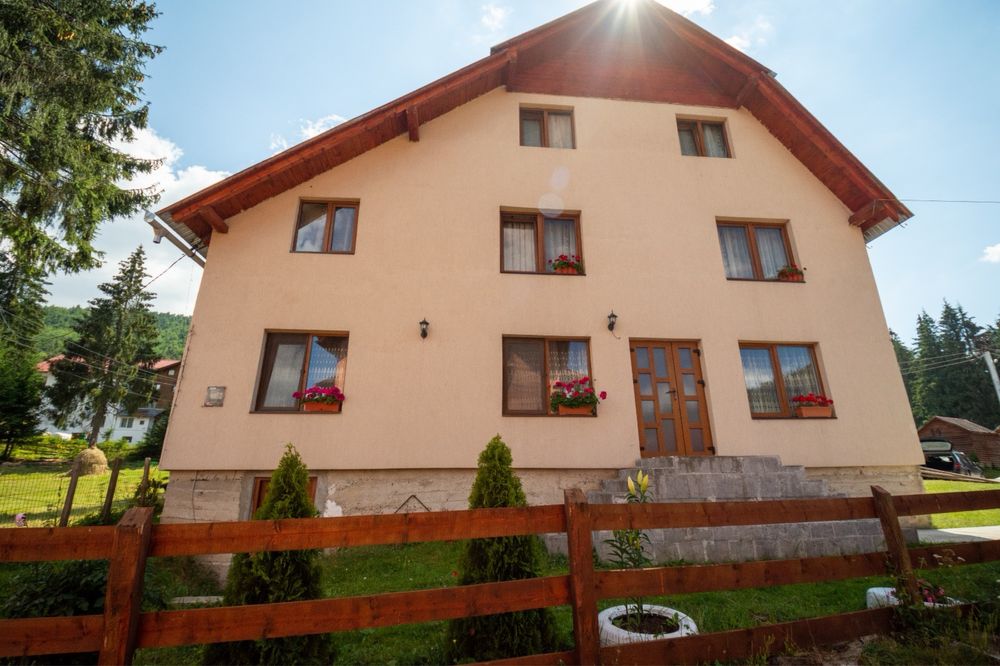 Cabana Dorica Vartop