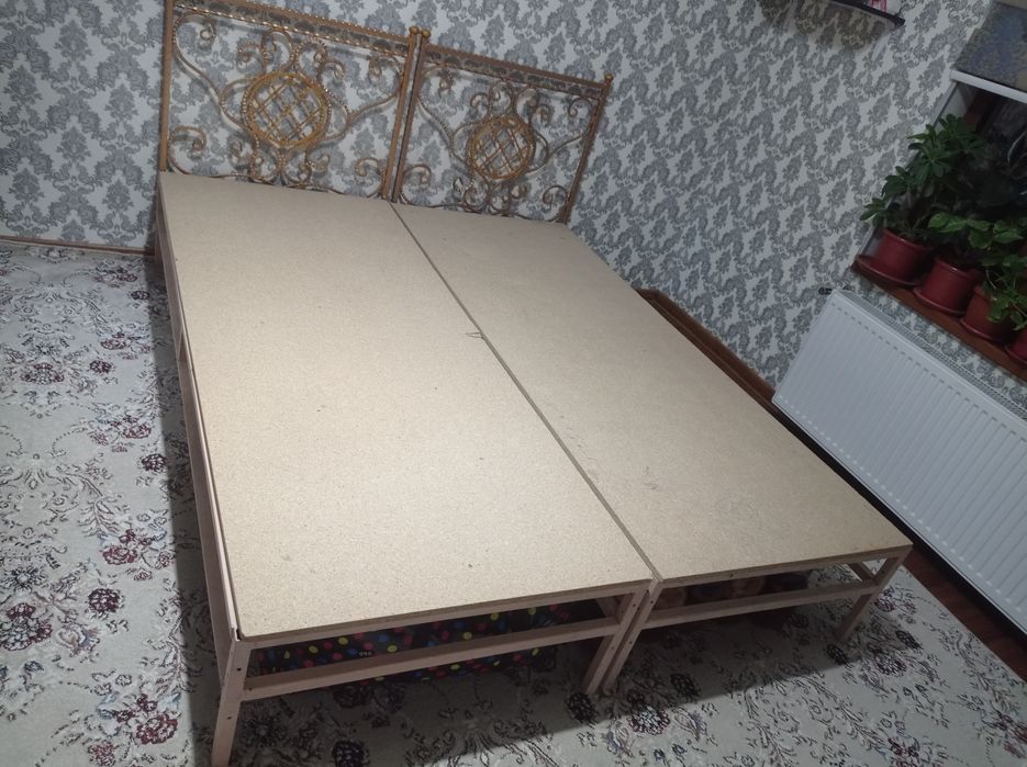 Темир крават сотаман иккита