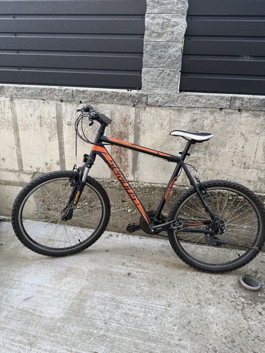 Serious Eight Ball MTB