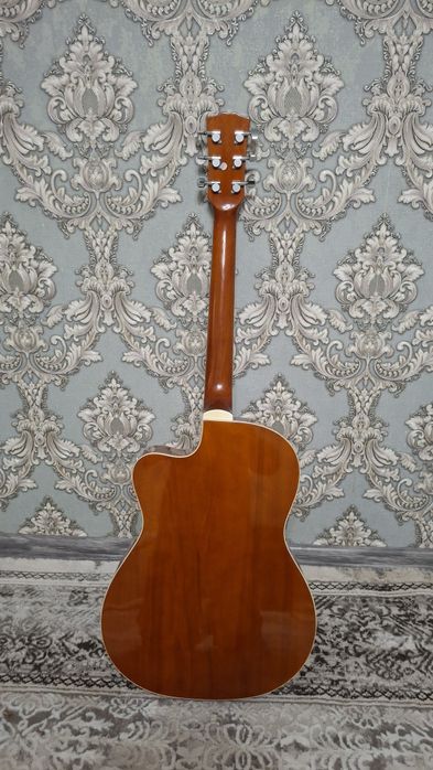 Гитара в отличном состояние