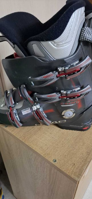 Skiuri, clapari, bete stare foarte buna