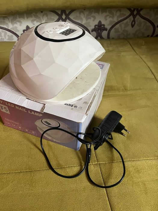 Апарат для маникюра