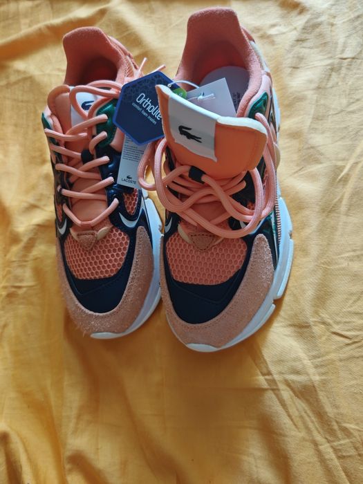 Pantofi de sport Lacoste nr 41 nou cu eticheta