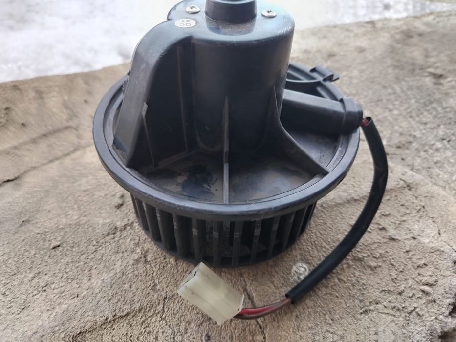 Вентелятор для печки Ауди 80 Б3 Audi 80 B3