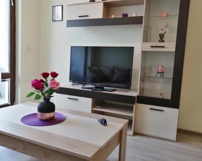 Дава се под наем Двустаен апартамент в Пловдив, Център - 62 кв.м за 650 € - Снимка #1