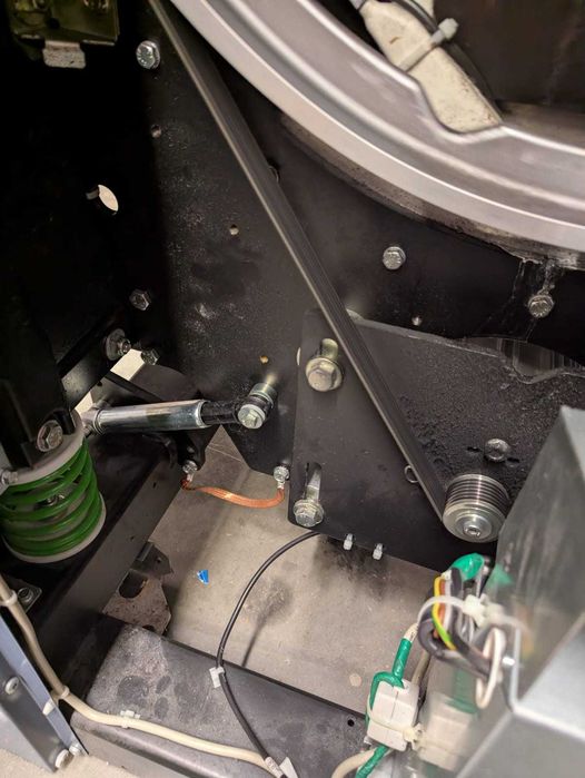 Професионална Бариерна  Пералня Miele 16/20 кг Ново!