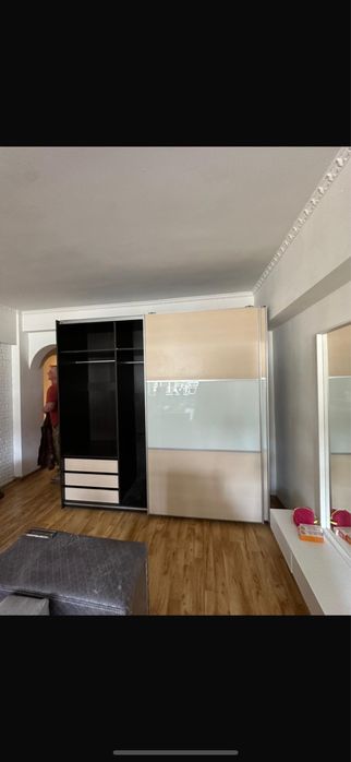 Продам шкаф- купе