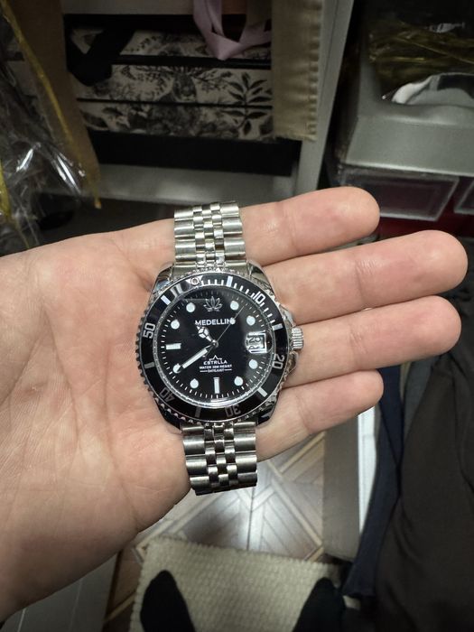 Корейские часы Medellin