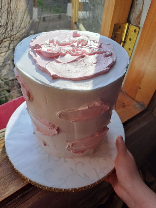 To'rt va pishiriqlarga zakaz olamiz.