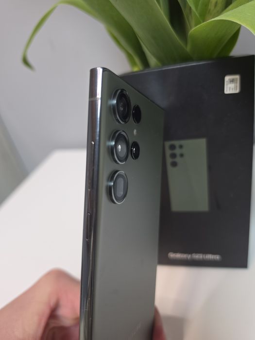 Samsung Galaxy S23 Ultra 256GB/8GB RAM – Green – Като НОВ!