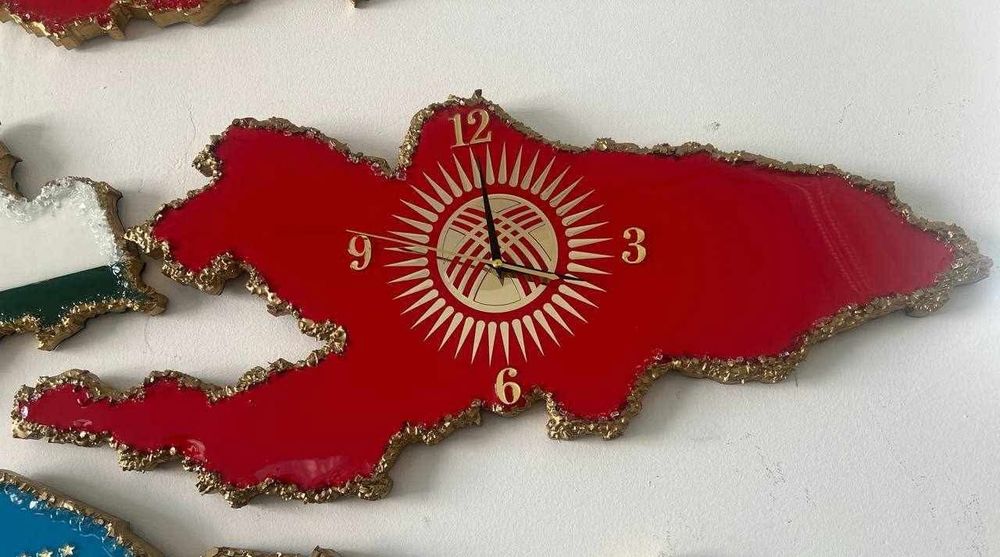 Xar xil turdagi soatlar sotiladi