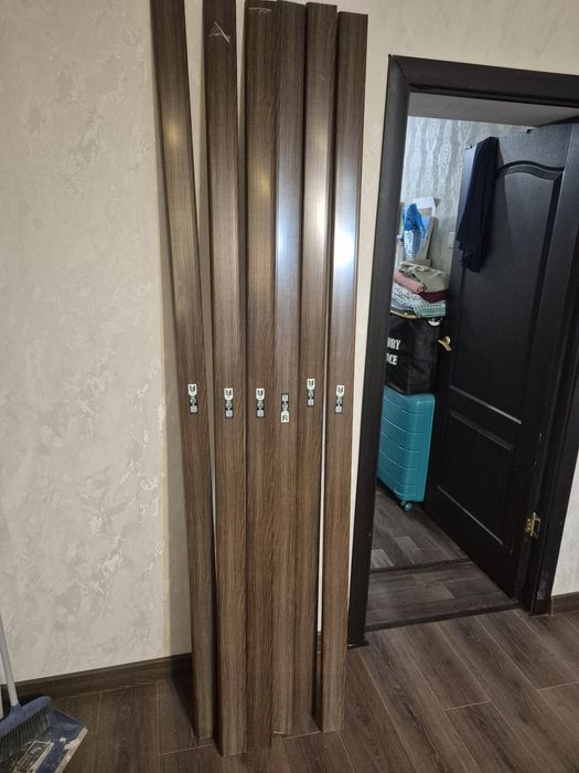 Плинтус напольний 8,5см*2,2 метра