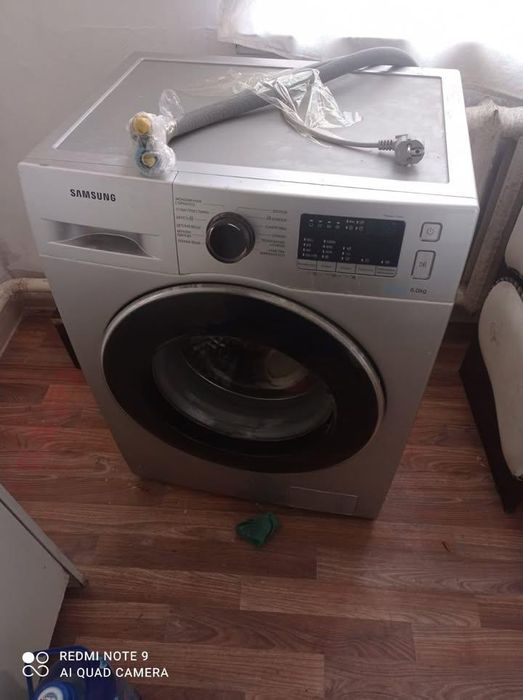 Стиральная машина продается 50к