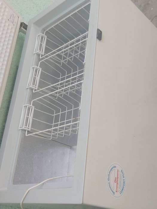 Vând combină frigorifică cu redare în Timișoara folosită doar un an