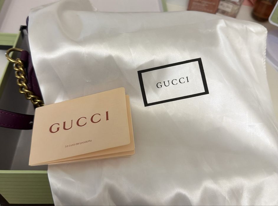 Gucci чанта нова