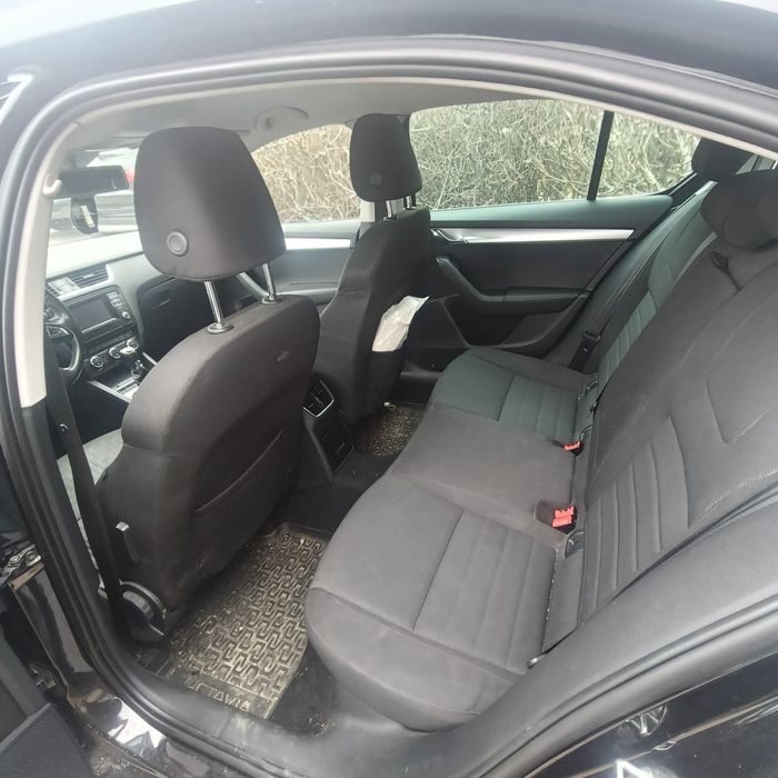 Vând Skoda Octavia 2013 1.6tdi