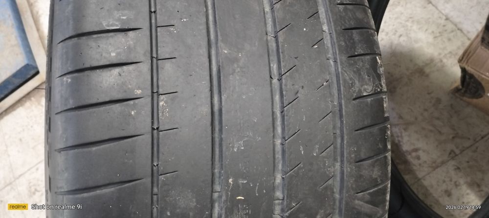 Продам шины 295/30/21