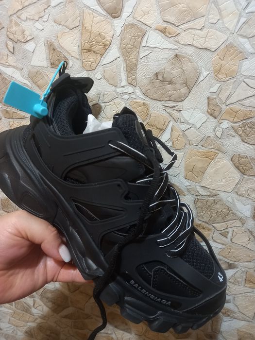 Продам мужскую обувь