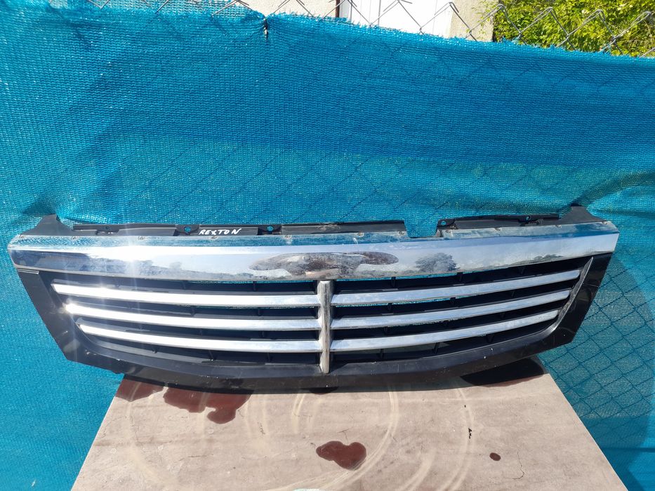 Предна решетка за Rexton