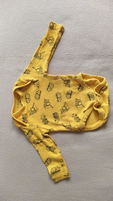 Сетове бебешки дрехи за момче - размер 56