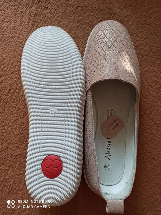 Продам новые мокасины