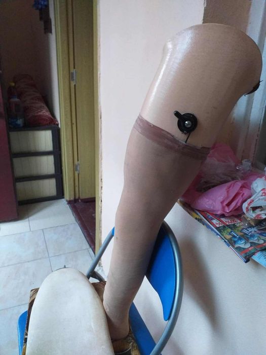 Vând proteza picior drept